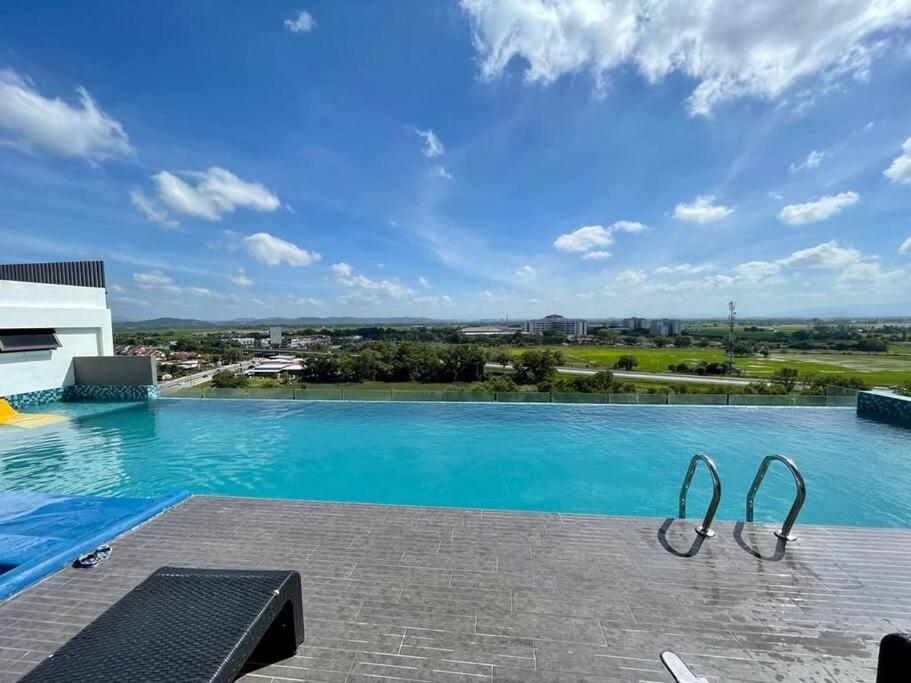 Myrumah Imperio Home , Alor Setar 3Br With Sky Infinity Pool Ngoại thất bức ảnh